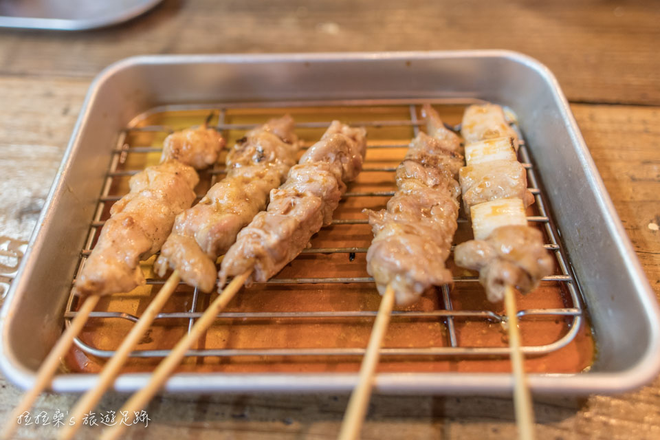 日本沖繩串焼き 鷠烤串料理，小居酒屋裡恰到好處的美味串烤，國際通屋台村中的好味道