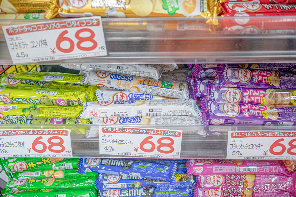 這個台灣也有賣的小餅乾，則是拉拉桑每次來日本必買的零食之一，在唐吉訶德還有不少台灣沒有的口味呢～