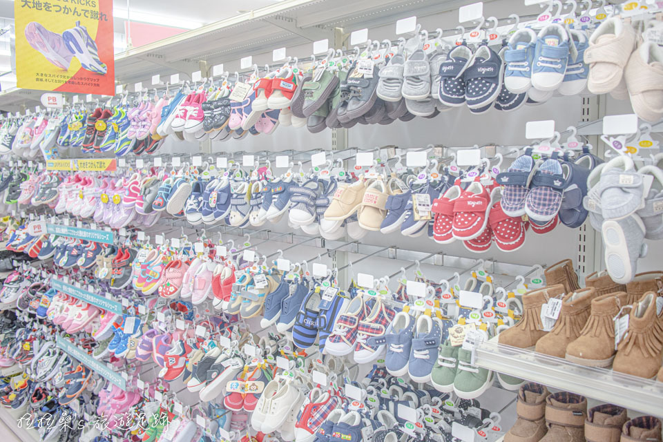 日本西松屋也有各種鞋襪可逛