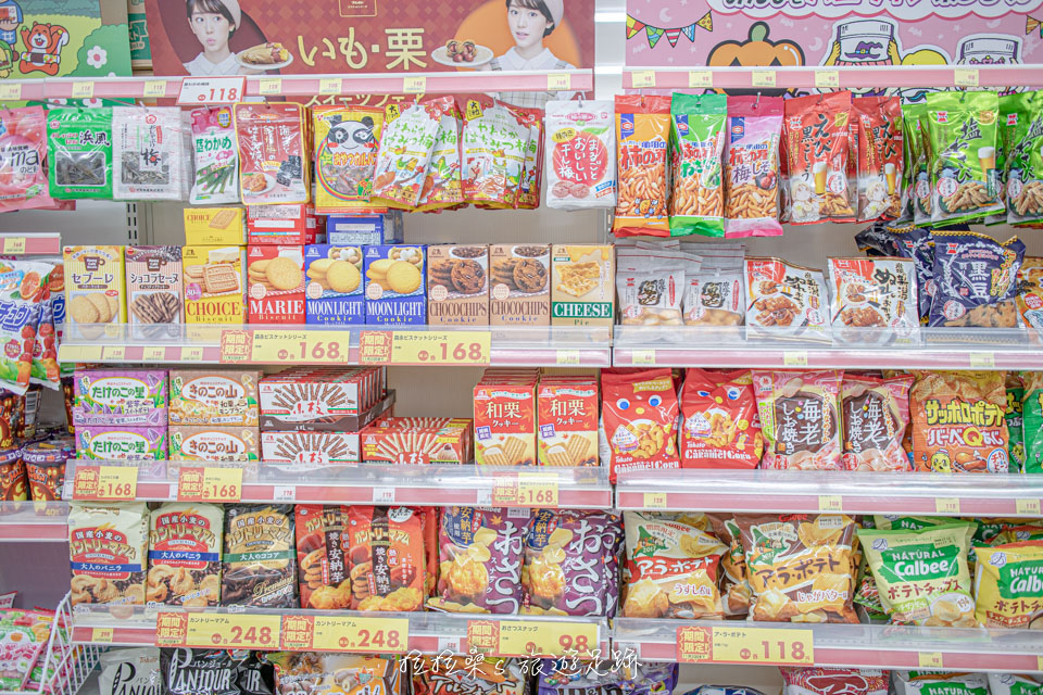 各種零食、飲料，Drug 11也都有賣，比起日本便利商店的價格，這裡都比較便宜