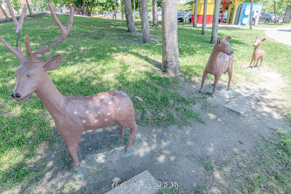 彰化鹿港鎮立兒童公園有著各種小孩愛的遊樂設施